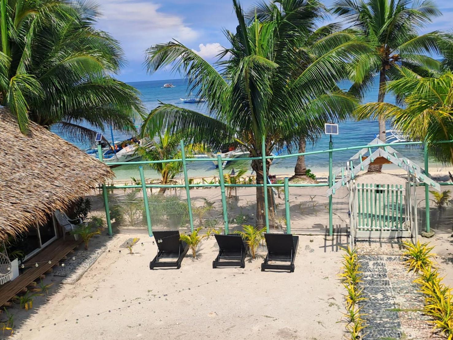 Happy'S Homestay Manoc-Manoc Buitenkant foto